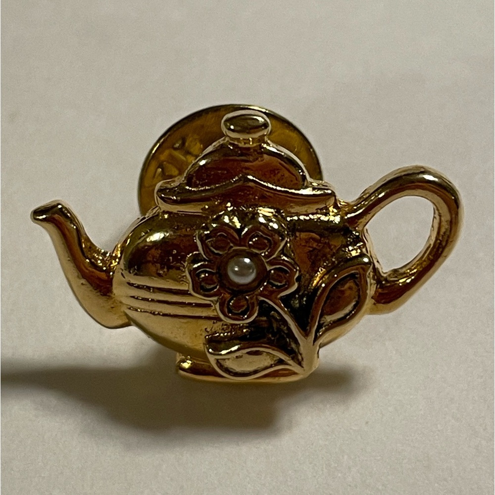 VINTAGE Teapot Pin